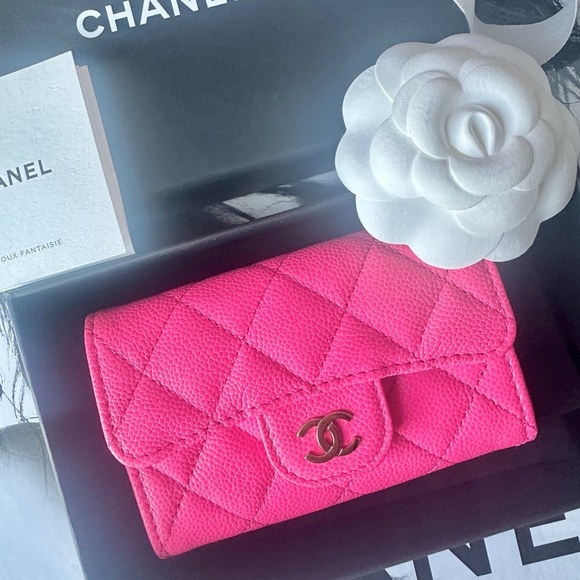 BNWT Auth Chanel hot pink card holder completely sold out - Picture 1 of 5